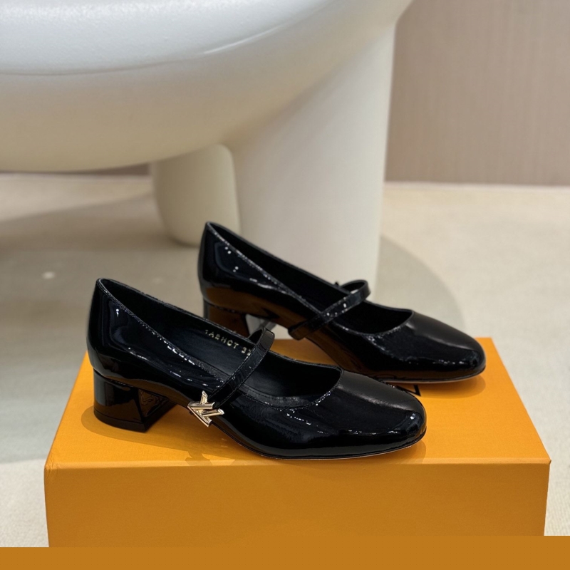 LV flat shoes